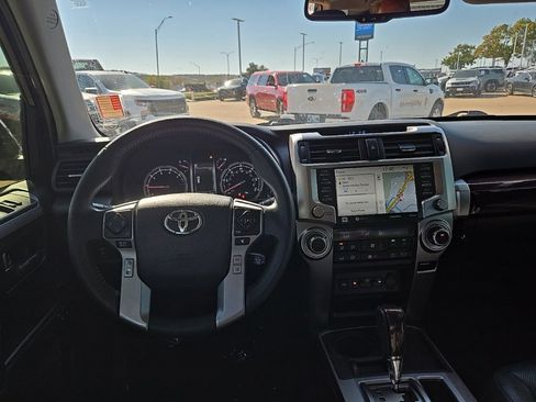 Used 2020 Toyota 4Runner Limited image 20