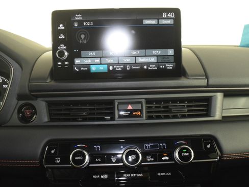 Certified 2024 Honda Pilot TrailSport image 19