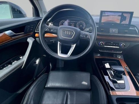 Used 2023 Audi Q5 2.0T Premium Plus w/ Premium Plus Package AWD/4WD image 5