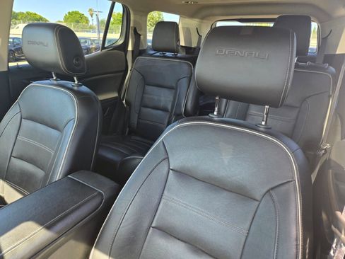 Used 2019 GMC Acadia Denali w/ Technology Package AWD/4WD image 14