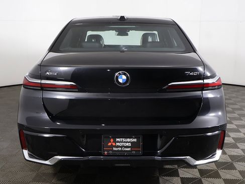 Used 2025 BMW 740i xDrive image 16