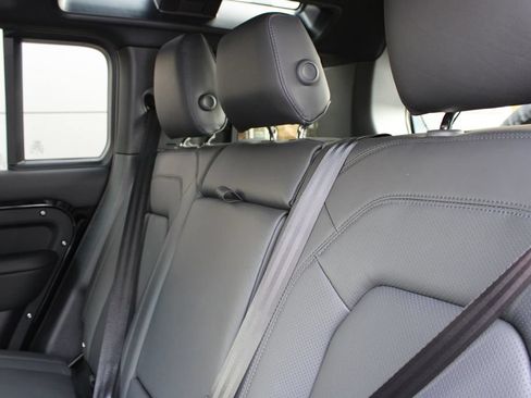 New 2026 Land Rover Defender 110 S AWD/4WD image 8