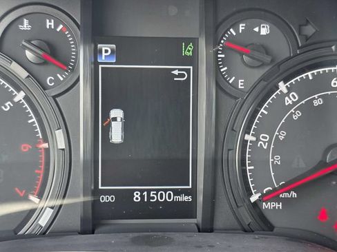 Used 2020 Toyota 4Runner SR5 Premium w/ Moonroof Package RWD image 15