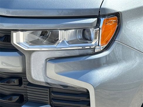 Used 2024 Chevrolet Silverado 1500 RST image 4
