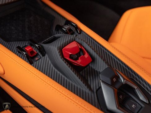 Used 2026 Lamborghini Revuelto AWD/4WD image 13