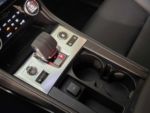 New 2026 Jaguar F-PACE R-Dynamic S AWD/4WD image 31