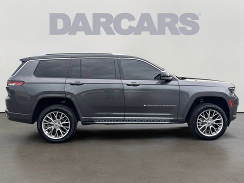 Used 2022 Jeep Grand Cherokee L Summit w/ Advanced Protech Group IV AWD/4WD image 8