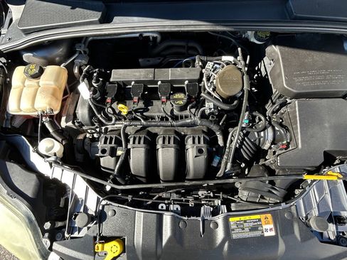 Used 2014 Ford Focus Titanium image 19