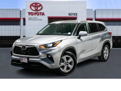 Certified 2023 Toyota Highlander LE