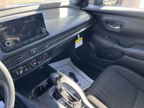 Used 2024 Honda HR-V Sport image 13