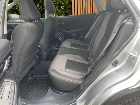 Used 2025 Subaru Outback Premium w/ Popular Package #1A image 18