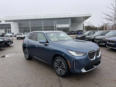 Used 2026 BMW X3 xDrive30i w/ Premium Package AWD/4WD image 1