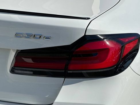 Used 2023 BMW 530e w/ M Sport Package RWD image 32