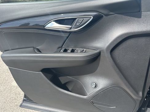 Used 2023 Buick Envision Preferred AWD/4WD image 35
