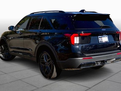 Used 2025 Ford Explorer ST-Line w/ ST-Line Street Pack image 12