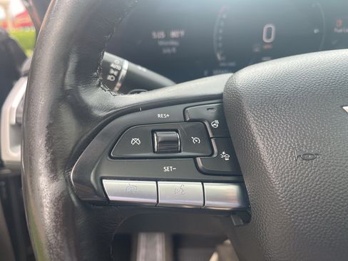 Used 2024 Cadillac XT4 Premium Luxury AWD/4WD image 27