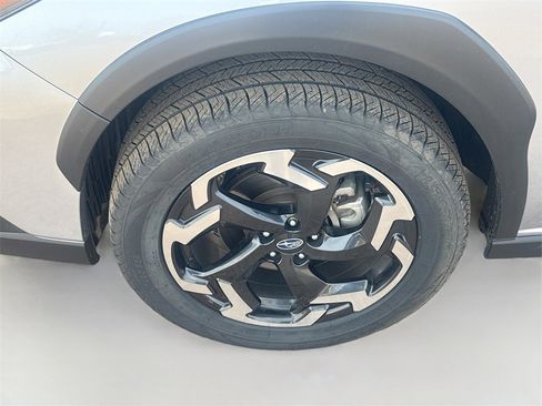 Used 2023 Subaru Crosstrek 2.5i Limited w/ Moonroof Package image 30