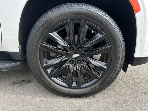 Used 2022 Cadillac Escalade Sport w/ Touring Package AWD/4WD image 18