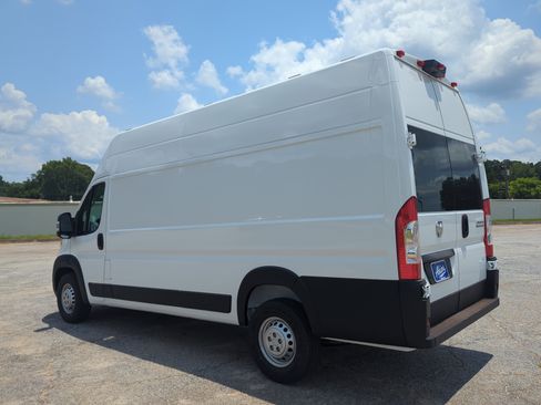 New 2026 RAM ProMaster 3500 w/ Premium Convenience Group FWD image 5