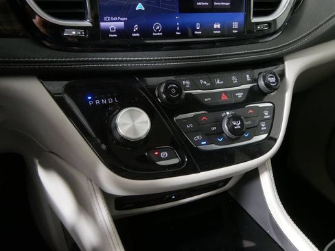Used 2023 Chrysler Pacifica Limited w/ Uconnect Theater Family Group AWD/4WD image 25
