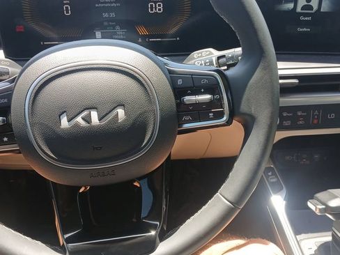 Used 2025 Kia Sorento S AWD/4WD image 9