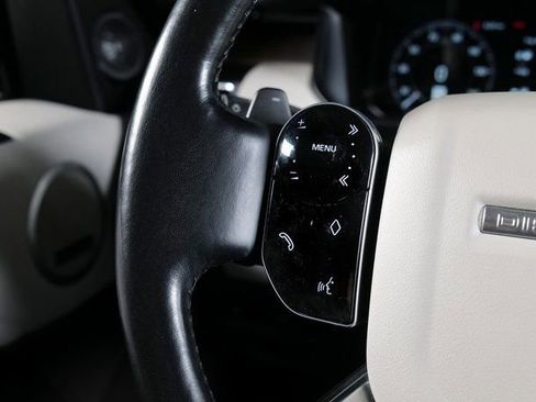 Used 2020 Land Rover Discovery HSE image 19