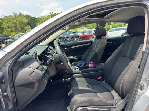 Used 2016 Honda Civic EX image 8