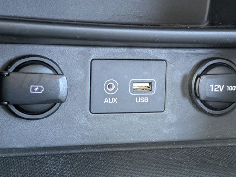 Used 2021 Hyundai Kona SE image 18