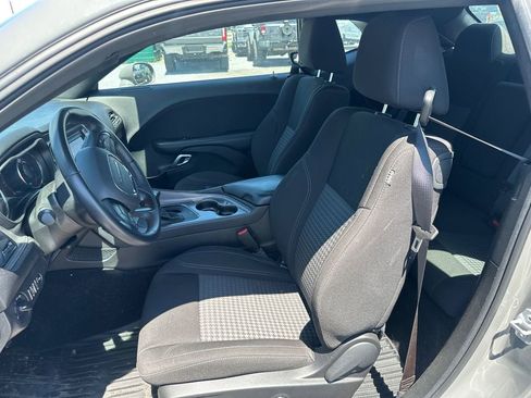 Used 2023 Dodge Challenger SXT RWD image 8