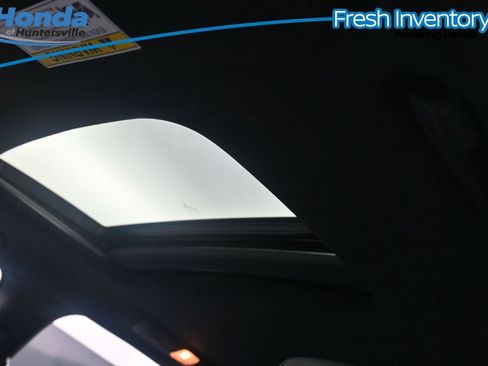 Used 2025 Honda Odyssey Sport-L image 16