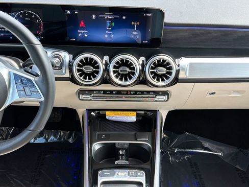 Certified 2026 Mercedes-Benz GLB 250 4MATIC image 18