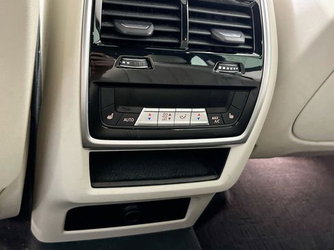 Used 2020 BMW X5 xDrive40i w/ Premium Package image 25