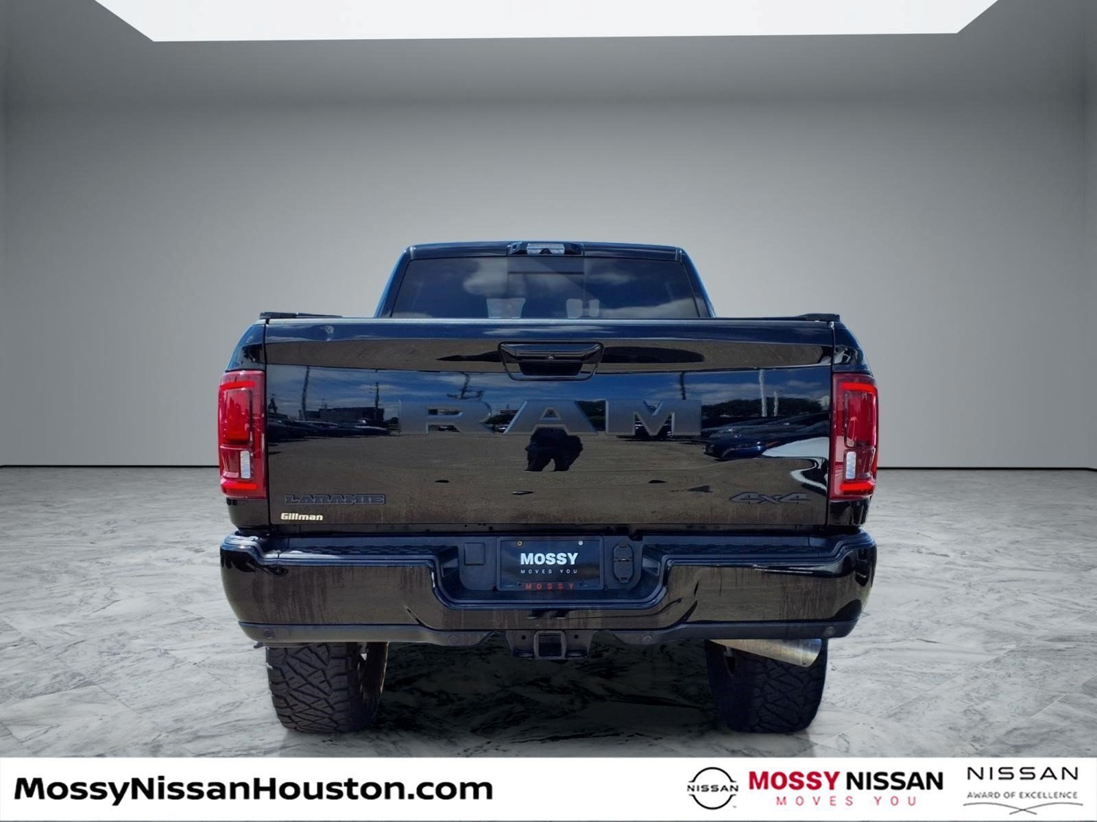 Used 2025 RAM 2500 Laramie AWD/4WD image 6