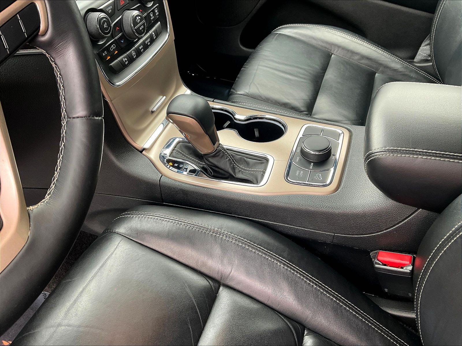 Used 2017 Jeep Grand Cherokee Limited AWD/4WD image 18