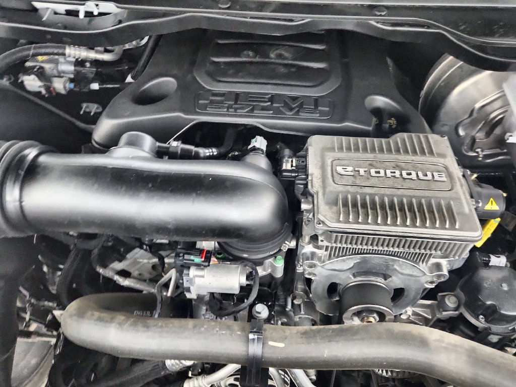 Used 2024 RAM 1500 Limited AWD/4WD image 21