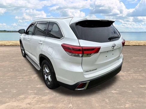 Used 2019 Toyota Highlander Limited Platinum AWD/4WD image 7