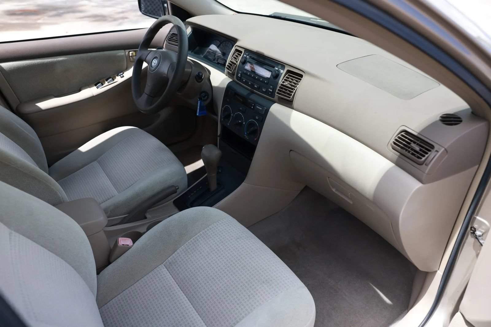 Used 2006 Toyota Corolla CE FWD image 25