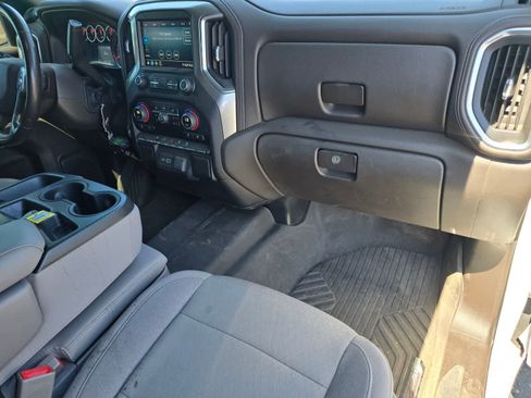 Used 2020 Chevrolet Silverado 1500 LT Trail Boss w/ Convenience Package AWD/4WD image 11