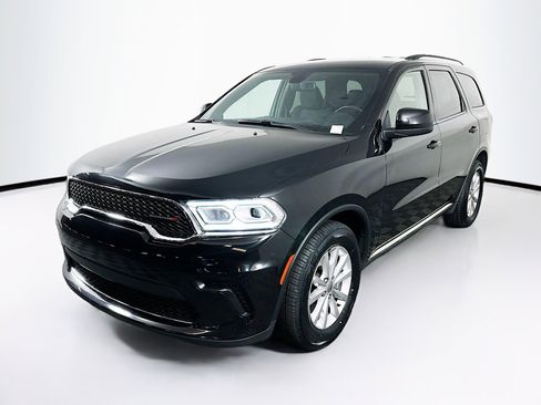 Used 2024 Dodge Durango SXT image 3