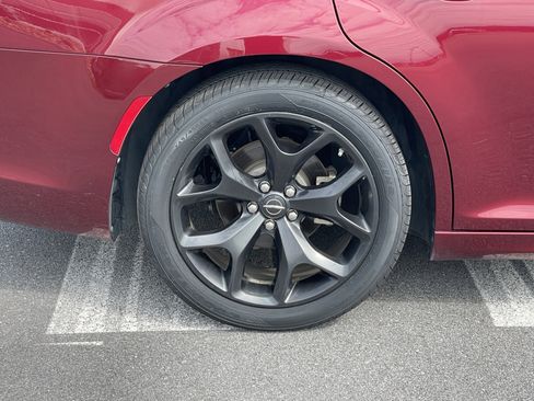 Used 2022 Chrysler 300 Touring L image 11