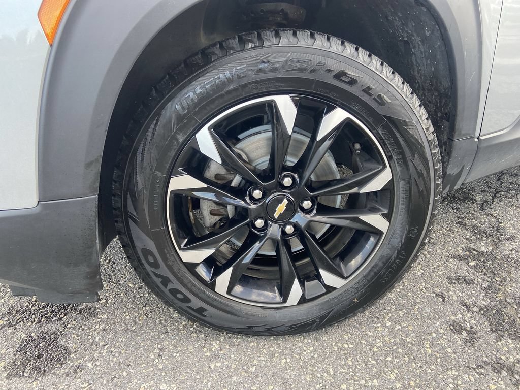 Certified 2023 Chevrolet TrailBlazer LT w/ Convenience Package FWD image 32
