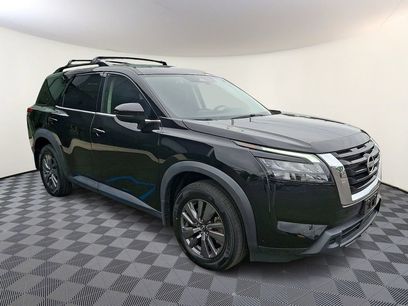 Used 2024 Nissan Pathfinder SV