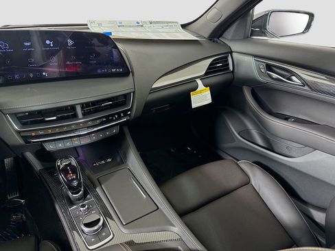 New 2026 Cadillac CT5 V w/ LPO, ONYX Package AWD/4WD image 24