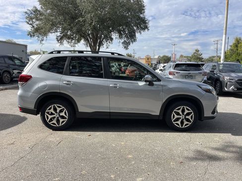 Certified 2022 Subaru Forester Premium w/ Popular Package #3 image 2