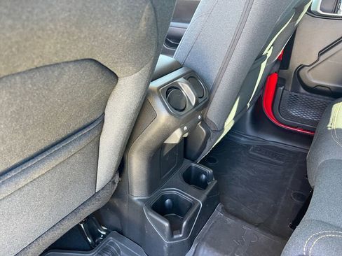 Used 2024 Jeep Wrangler Sport S image 26