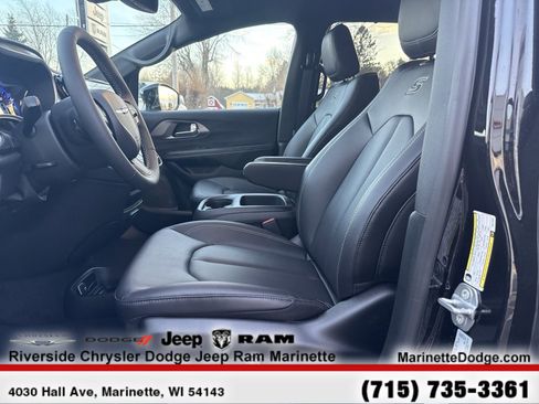 New 2026 Chrysler Pacifica Select w/ S Appearance Package image 15