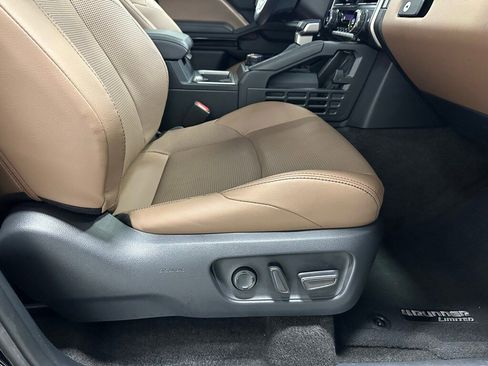 Used 2025 Toyota 4Runner Limited image 58