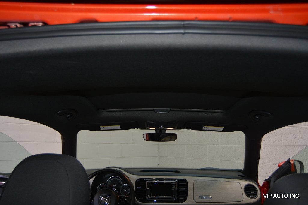 Used 2018 Volkswagen Beetle 2.0T Coast FWD image 11