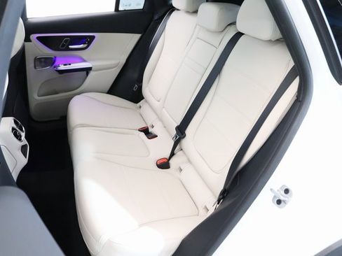Used 2025 Mercedes-Benz GLC 350e 4MATIC image 15