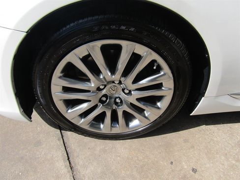 Used 2017 Lexus LS 460 image 18